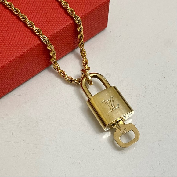 LOUIS VUITTON Lock and key 🔐 on Gold Tone Necklace #313 - Picture 1 of 12